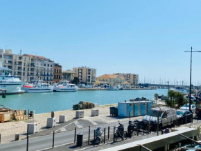 ''La Marine'' T2 en plein centre, vue sur le canal
